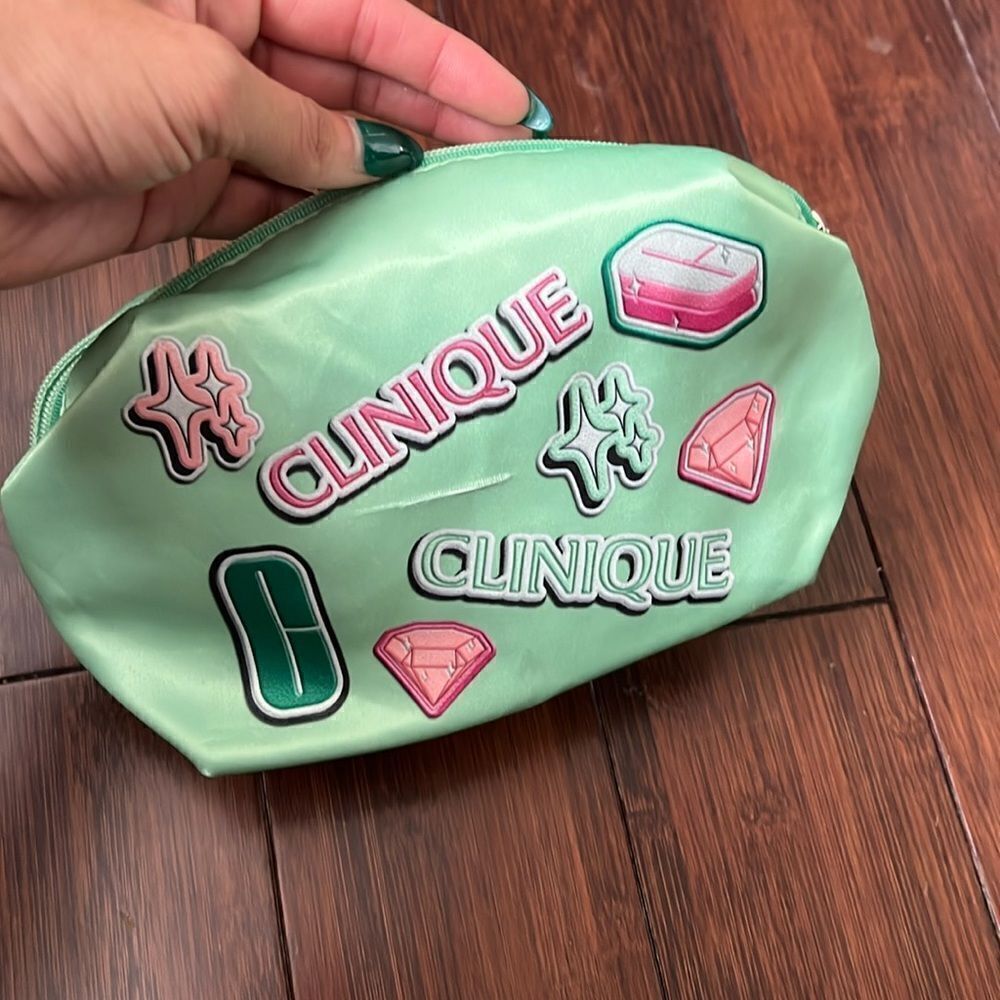 BRAND NEW - Clinique Cosmetic Case - Logo Makeup Bag - NeverβUsed